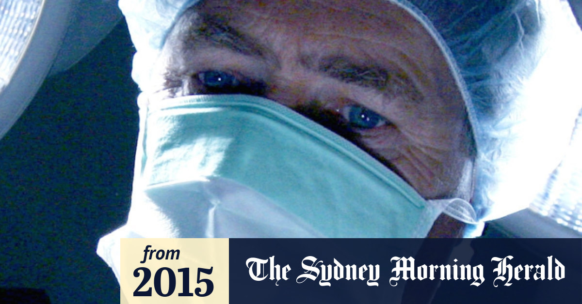 Queensland doctors 'Pineapple group' votes to accept Labor pay offer